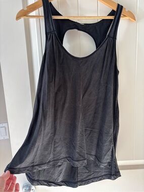 Lululemon Black Open Back Racerback Tank Top Relaxed Fit Yoga Workout Top